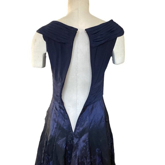 Adrianna Papell Fit and Flare Elegant Cocktail/Party Dress Sz 8 Navy Blue 211B - Picture 7 of 11